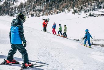 Group ski course for children